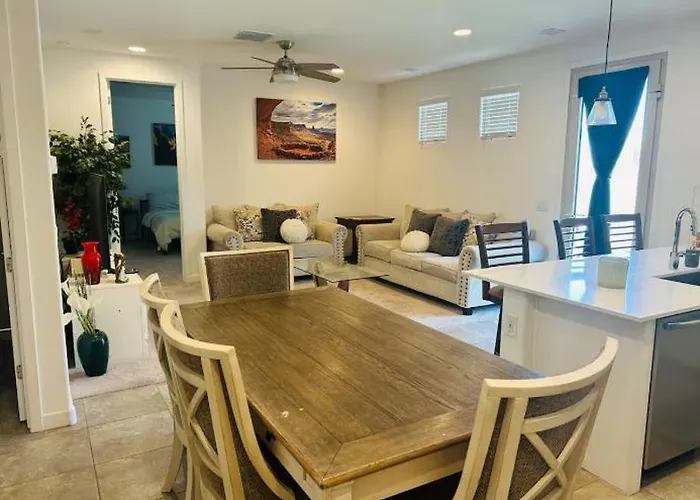 Modern Private Casita Close To Zoo-casino-stadium * Fennemore